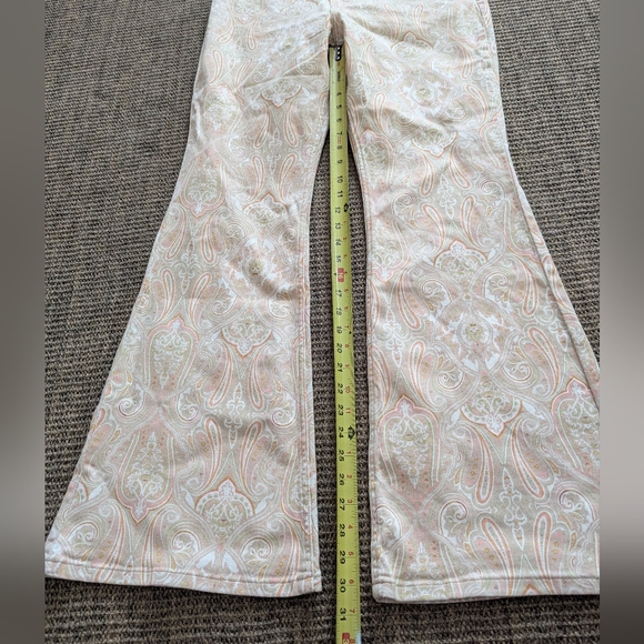 Wrangler High Rise Fierce Flare Paisley Jeans Women's 12/31x32 Lainey Country - Picture 8 of 10